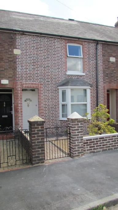Welcoming Cottage In Chichester Near City Centre 外观 照片