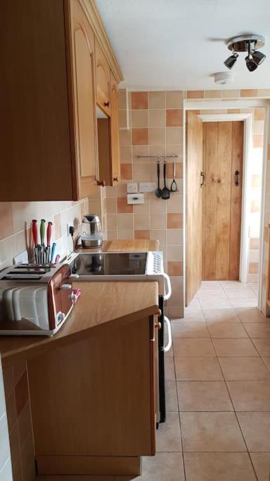 Welcoming Cottage In Chichester Near City Centre 外观 照片