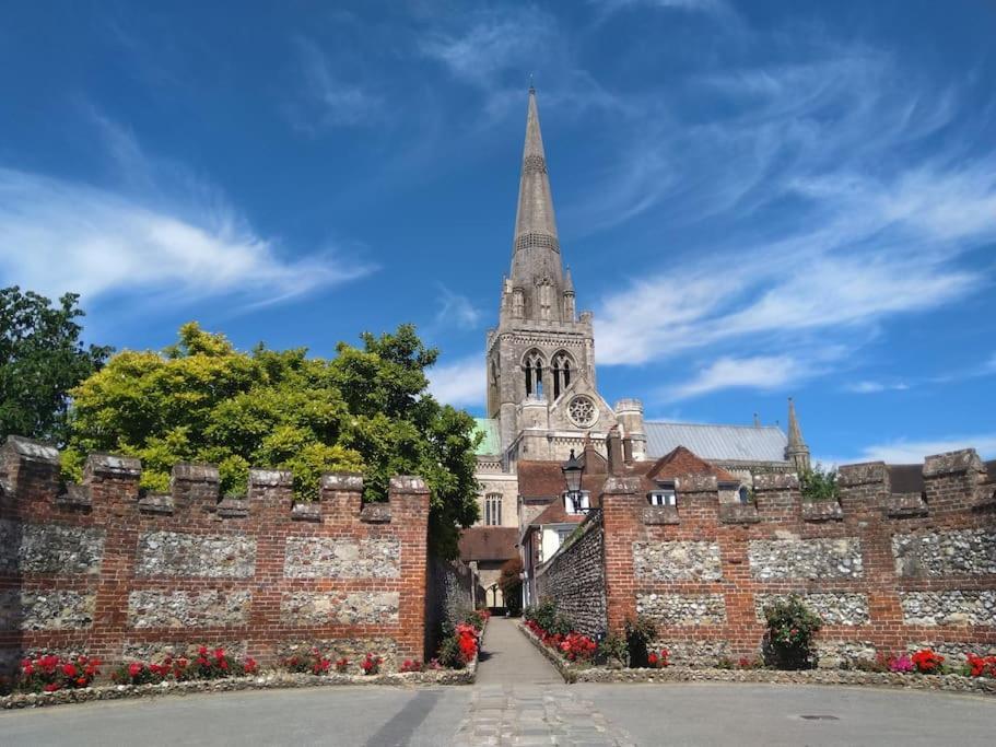 Welcoming Cottage In Chichester Near City Centre 外观 照片